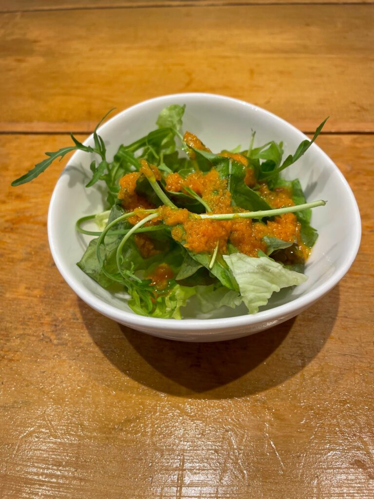 朝霧のピッツェリアベアトリーチェのランチサラダ