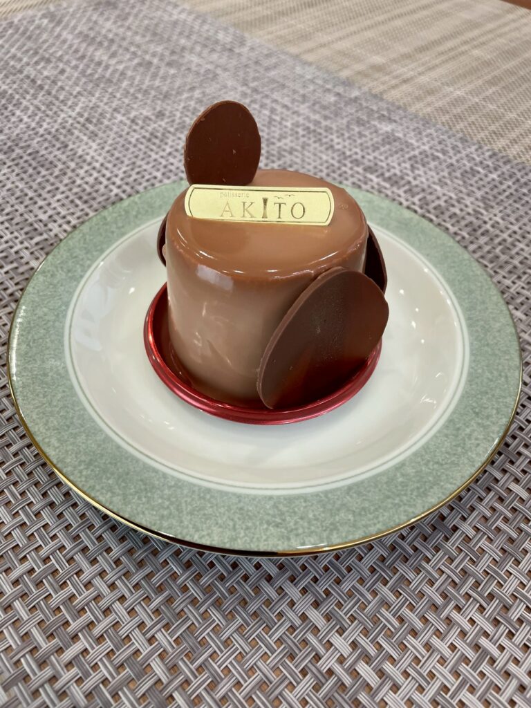神戸　アキト　ケーキ　人気　スイーツ