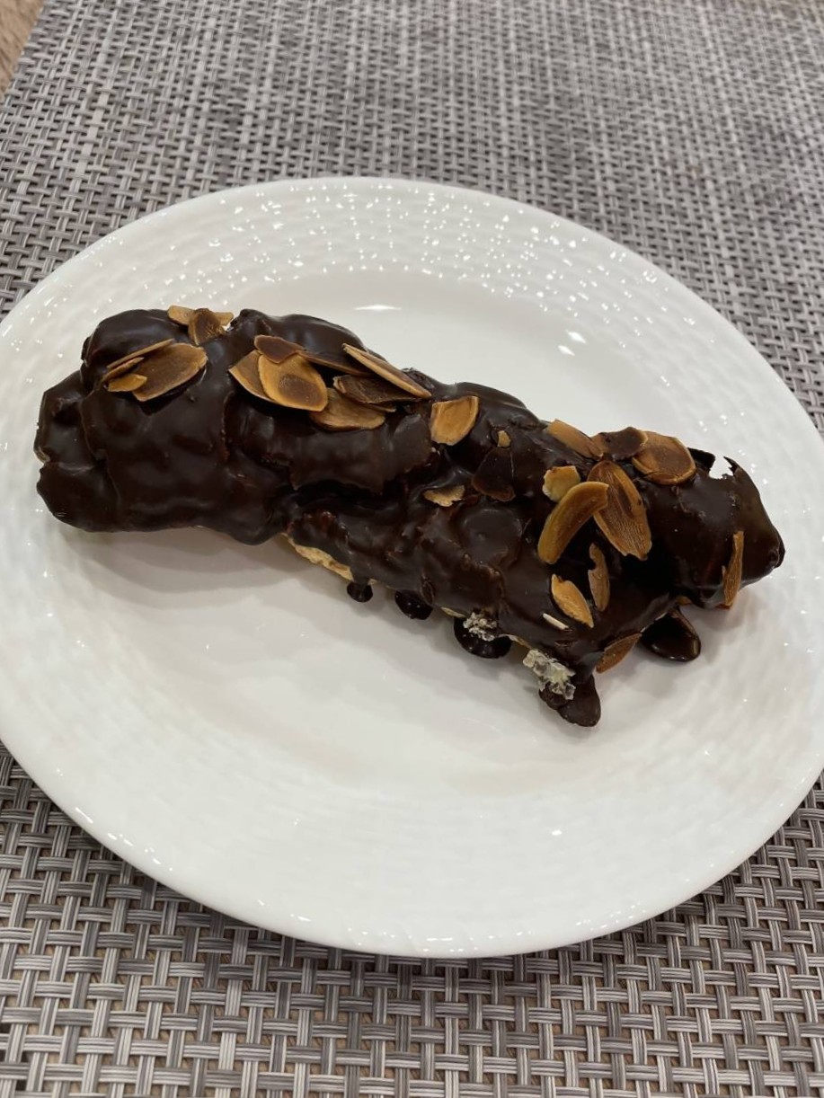 エストローヤル シュークリーム 神戸 人気洋菓子店 実食レビュー