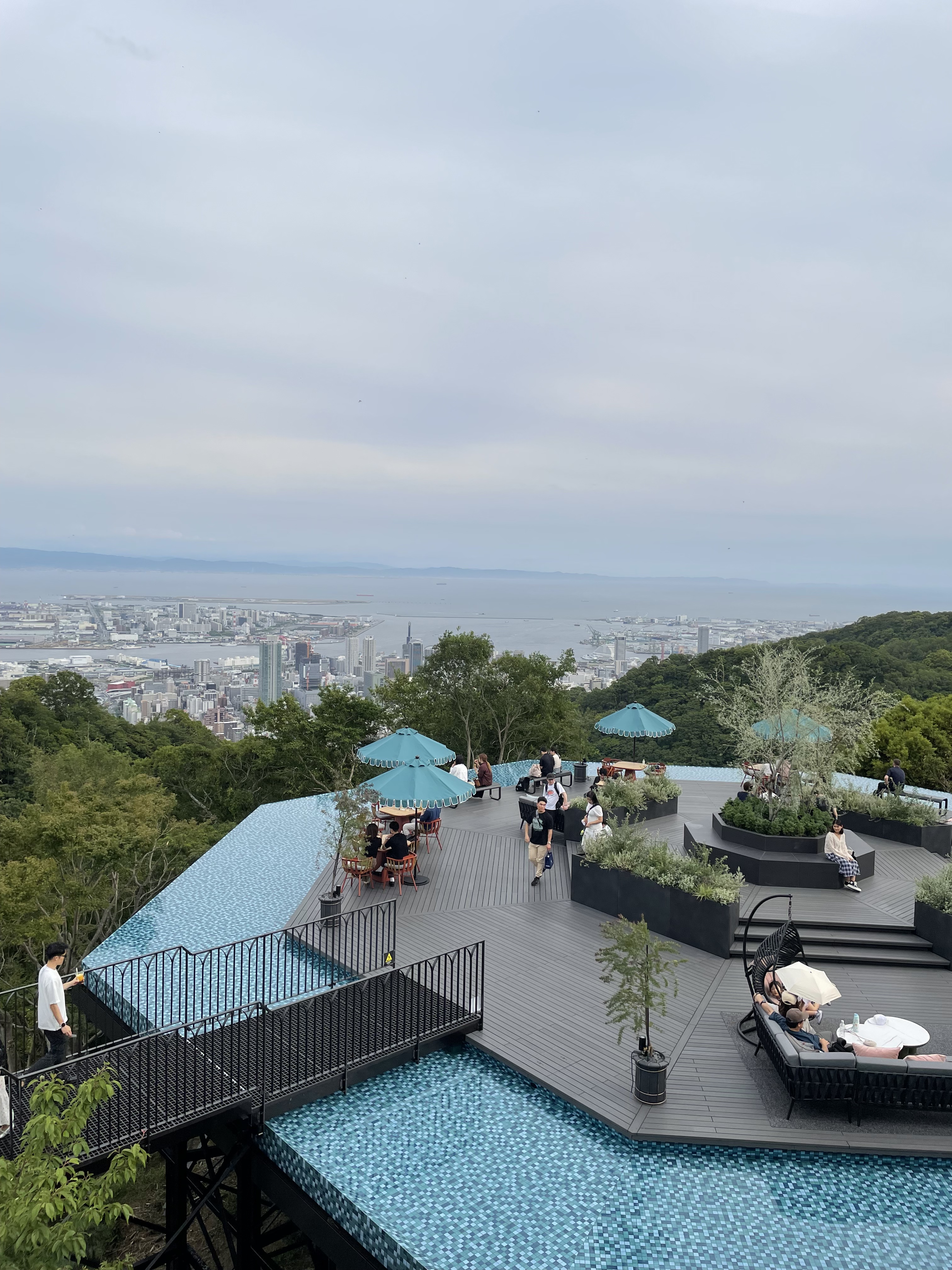神戸布引ハーブ園　ヴェランダ
