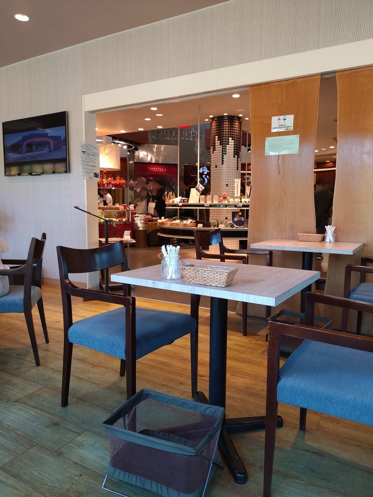 夢の里やながわ本店のカフェスペース